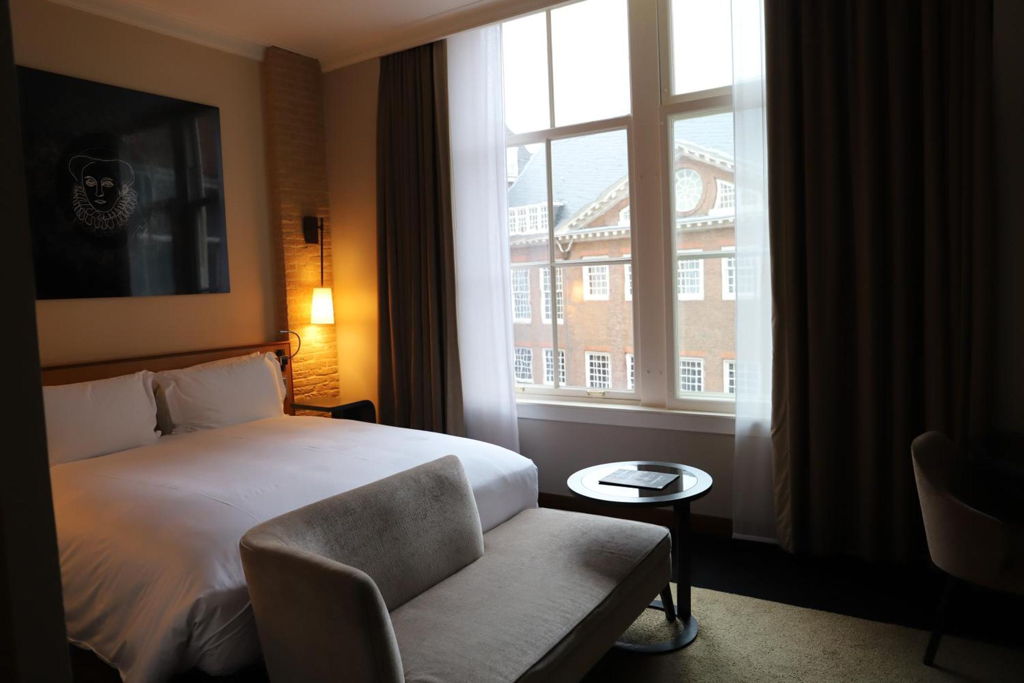 فندق سوفيتيل ليجند ذا غراند أمستردام المظهر الخارجي الصورة A room at the hotel